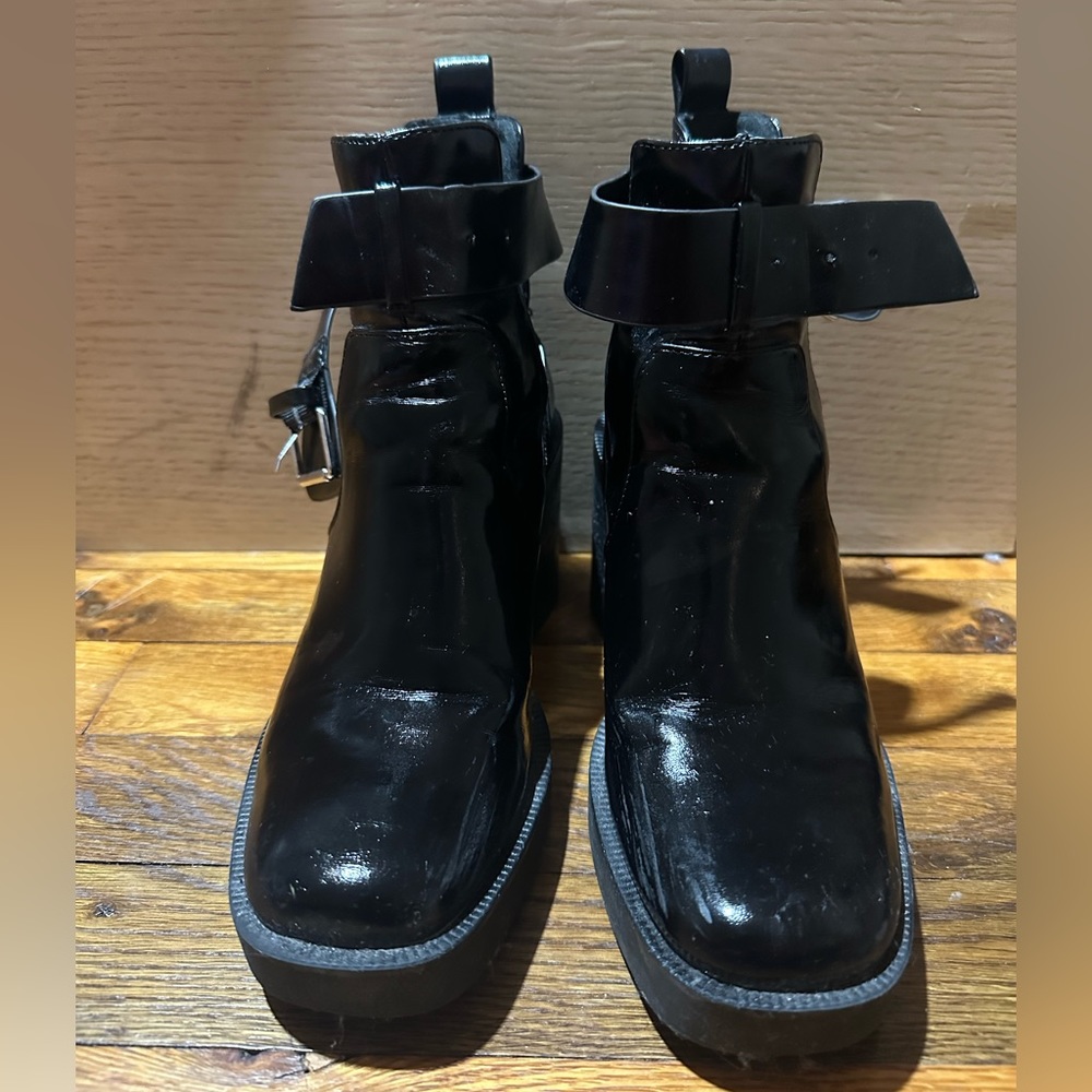 Black boots